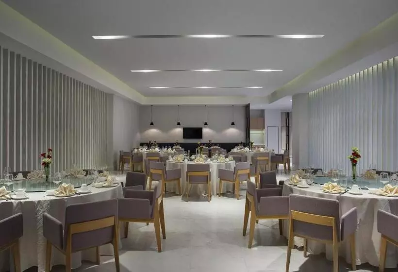 Hotelli Sanya Phoenix Airport
