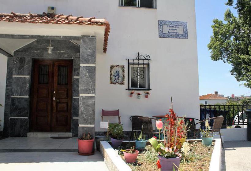 Lisbon Cosy Hostel