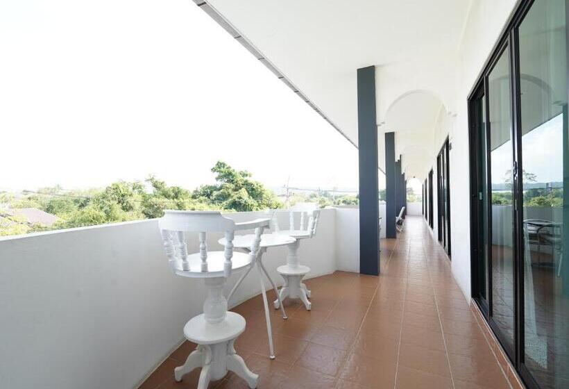 Motel Roomquest One Bangsaray