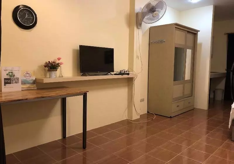 Motelli Roomquest One Bangsaray