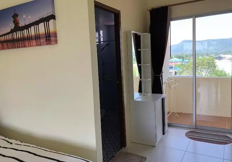 Motelli Roomquest One Bangsaray