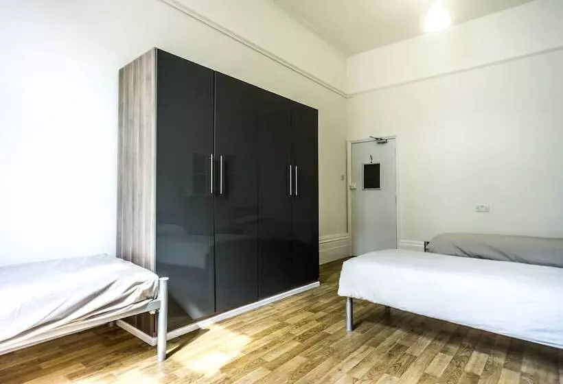 Sandeman Allen Hostel