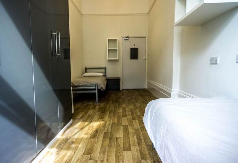 Sandeman Allen Hostel