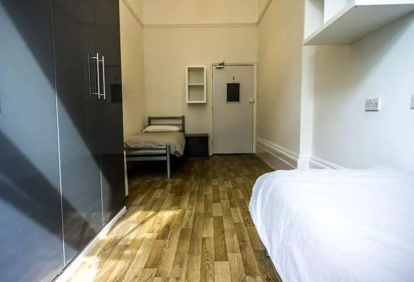 Sandeman Allen Hostel