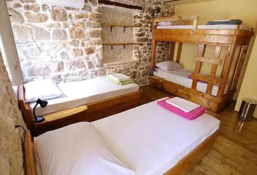 Tequila Bar Hostel