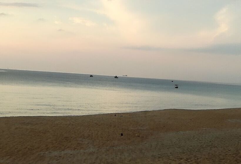 Al Safina Kijal Beach Resort