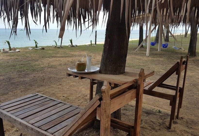 Al Safina Kijal Beach Resort