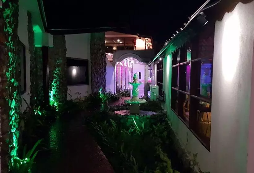 Al Safina Kijal Beach Resort