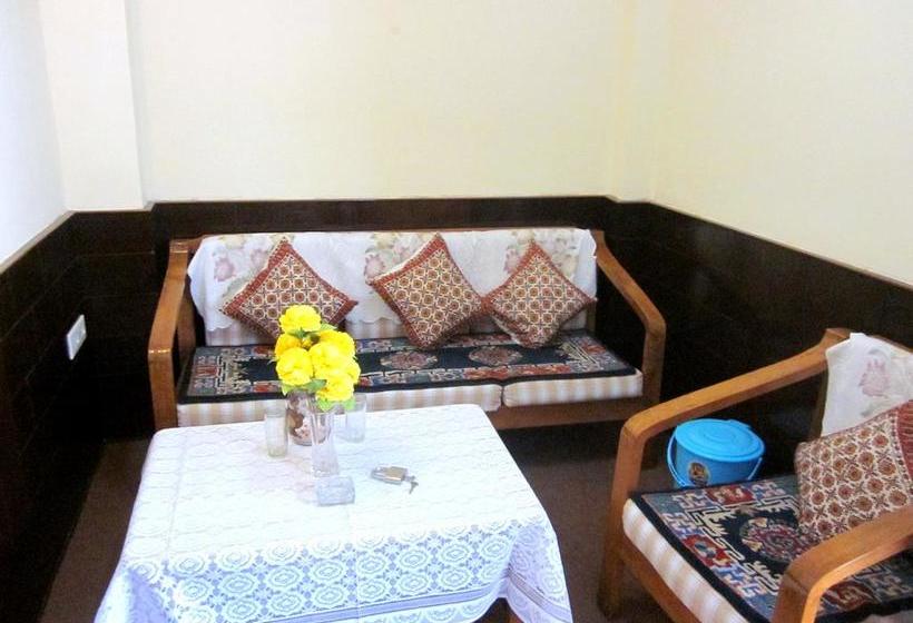 فندق Sushanta Awaas