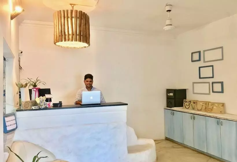 هتل Eros Boutique