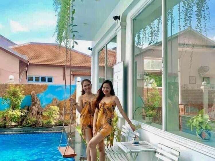 هتل Fullhouse Hoian