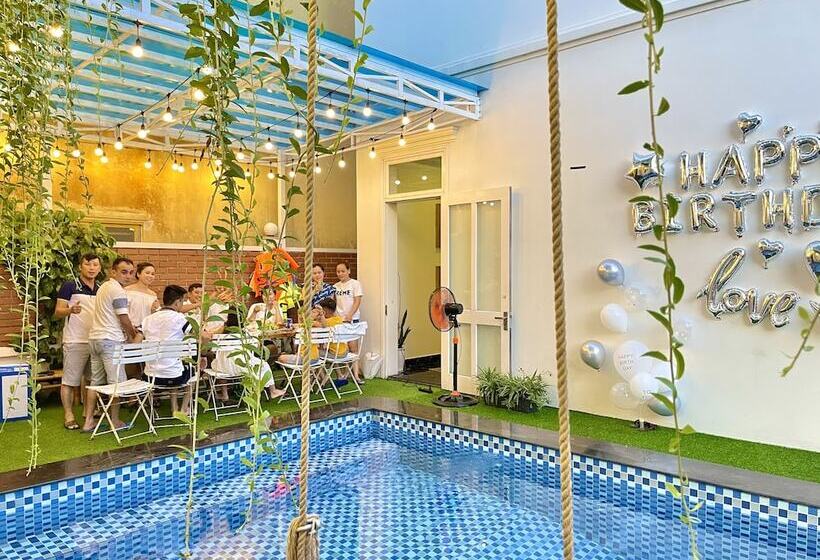 هتل Fullhouse Hoian