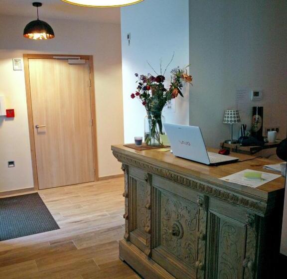 בית מלון כפרי Ladeuze