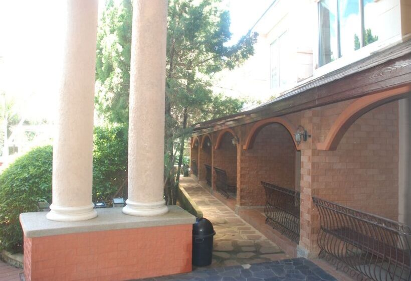 Отель Muaklek Holiday