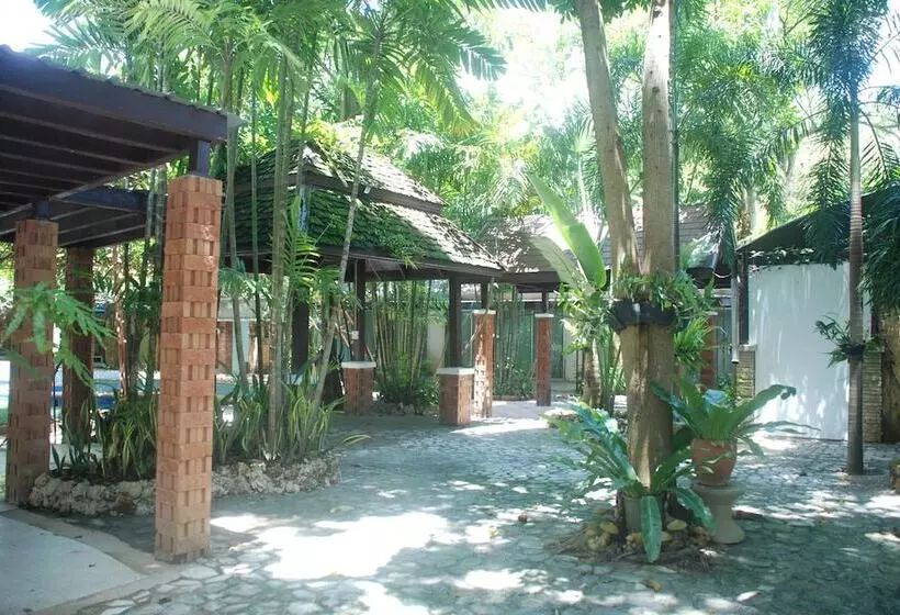 Hotelli Muaklek Holiday