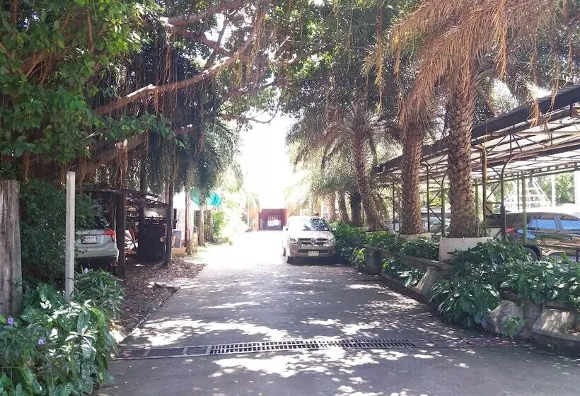 Hotelli Muaklek Holiday