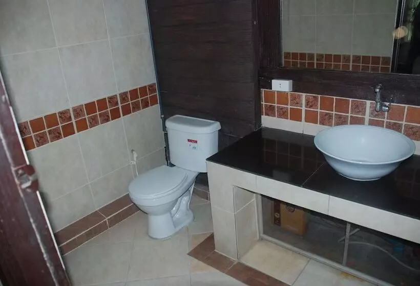 Hotelli Muaklek Holiday