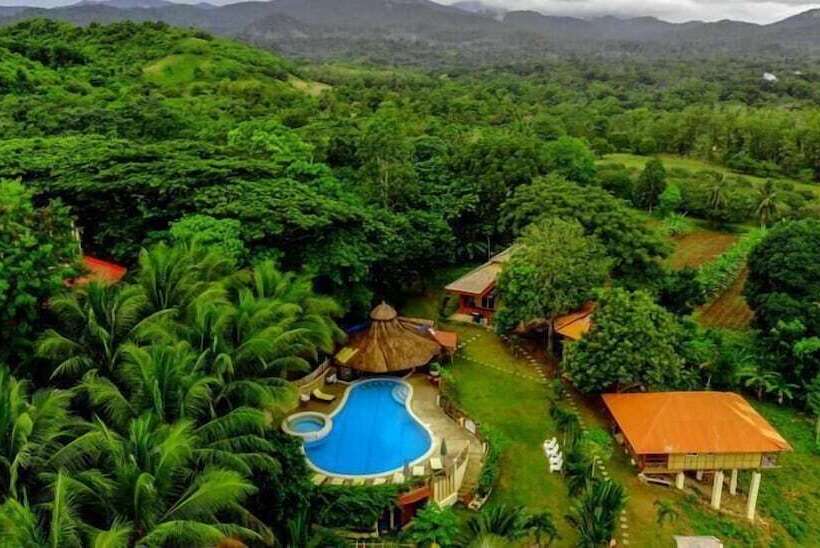 Al Hamra Jungle Resort