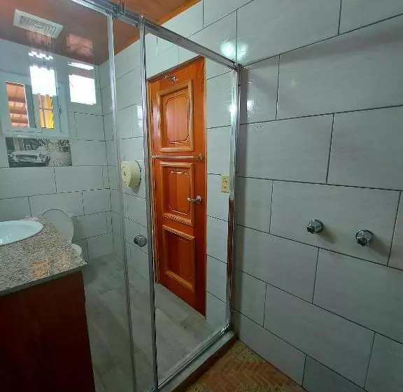 ユースホステル Boquete Town Hostal