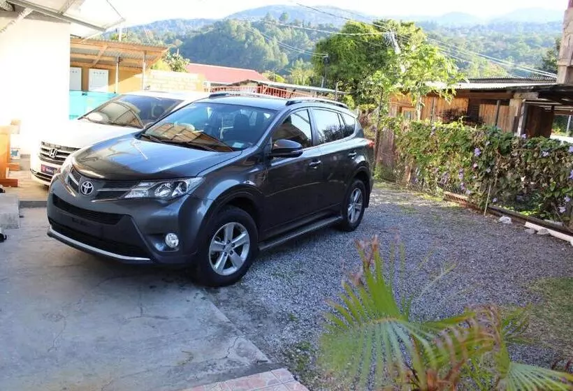 ユースホステル Boquete Town Hostal