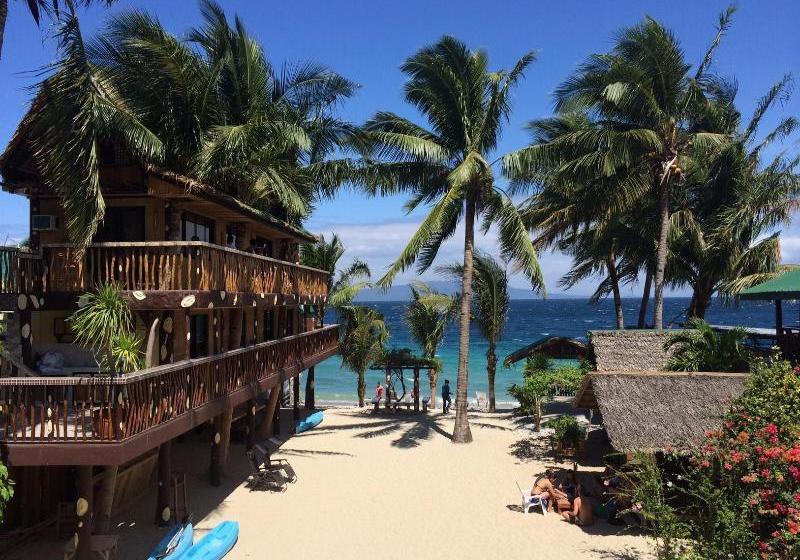 Bed and Breakfast Bamboo House Beach Lodge & Restaurant