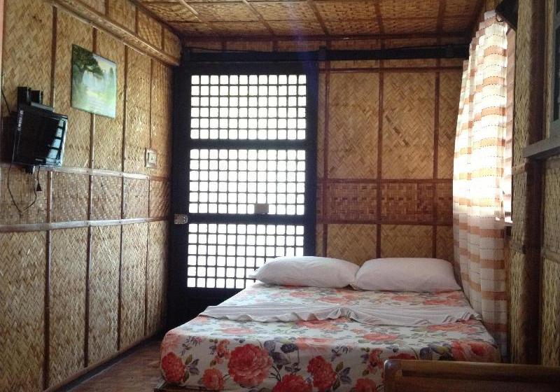 Bed and Breakfast Bamboo House Beach Lodge & Restaurant