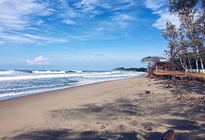 مبيت وإفطار Casitas Pacific