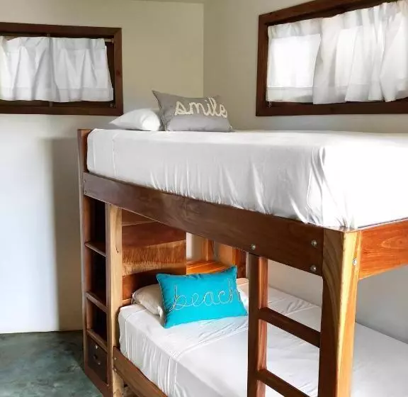 Aamiaismajoitus (B&B) Casitas Pacific