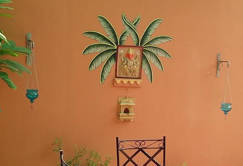 تختخواب و صبحانه Jaswant Niwas