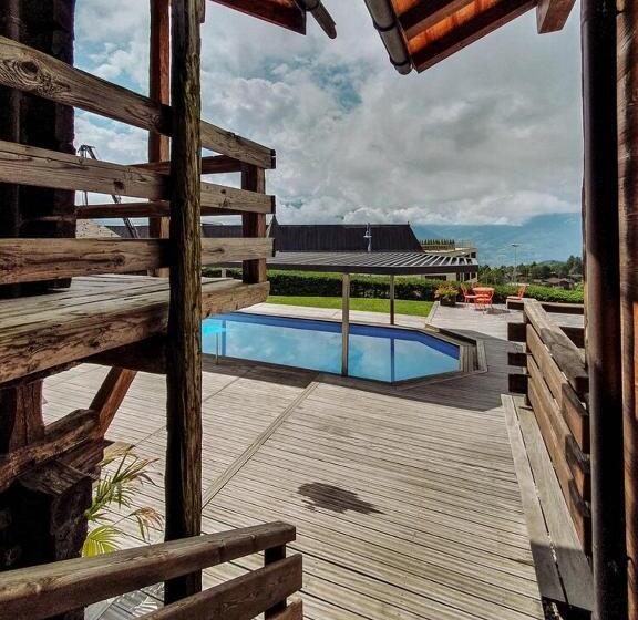 تختخواب و صبحانه Les Mazots Du Clos