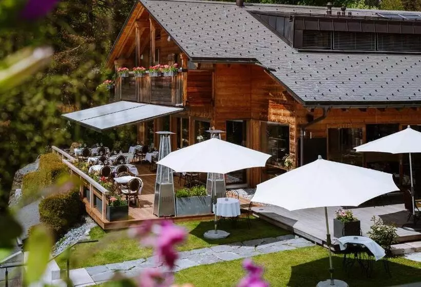 ベッドアンドブレックファースト Les Mazots Du Clos