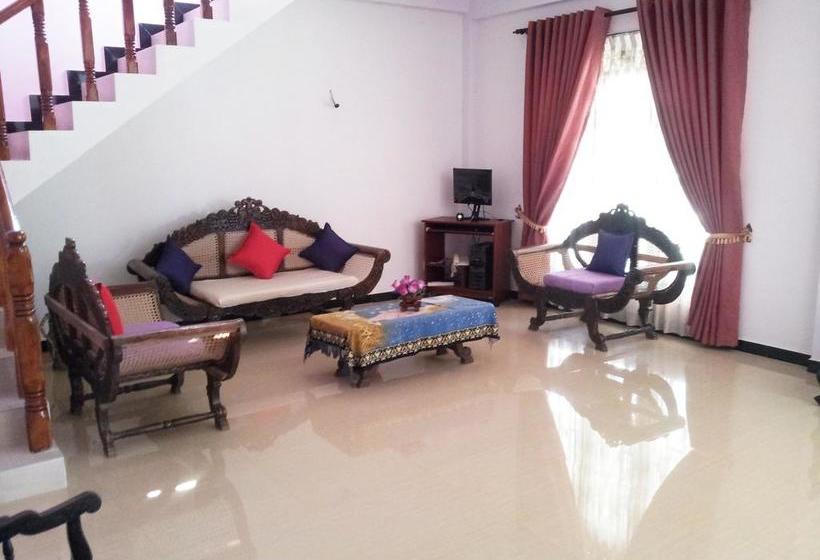 צימר Nisala Villa   Midigama