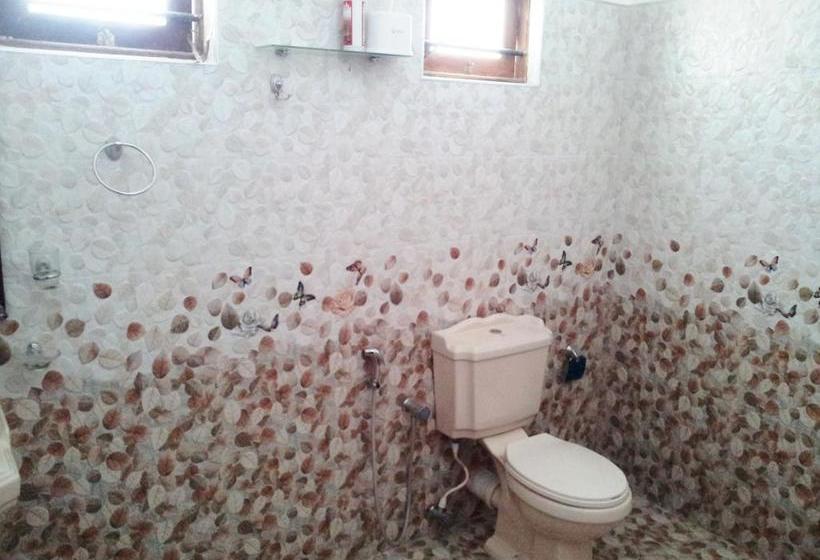 צימר Nisala Villa   Midigama