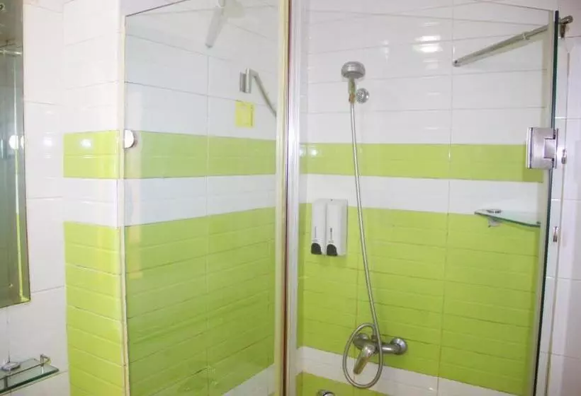 Hotelli 7 Days Inn Beijing Xingong Metro Station Wanda Plaza