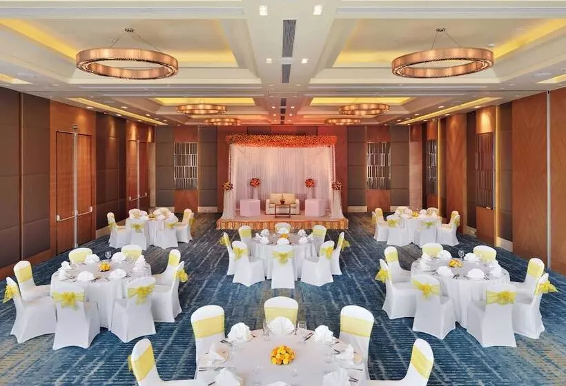 ホテル Fairfield By Marriott Belagavi