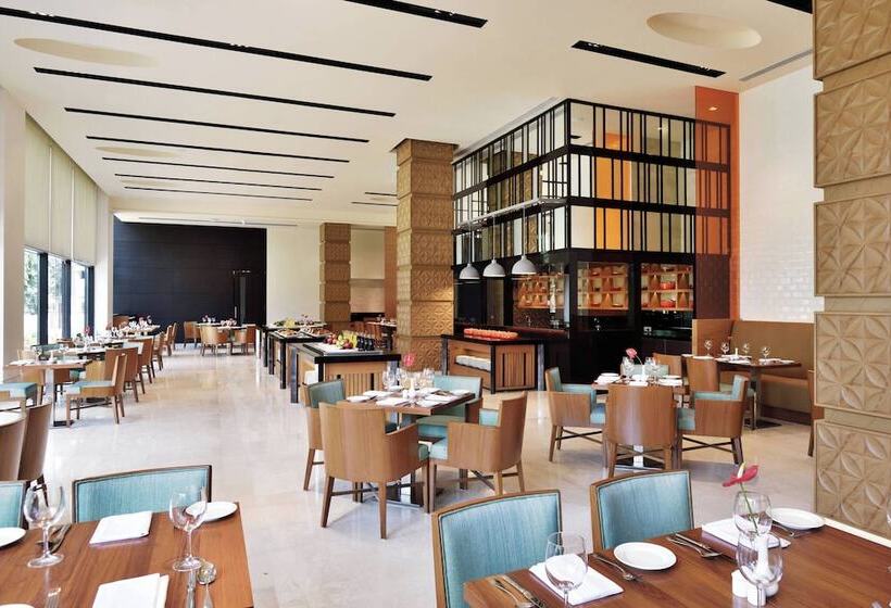 هتل Fairfield By Marriott Belagavi