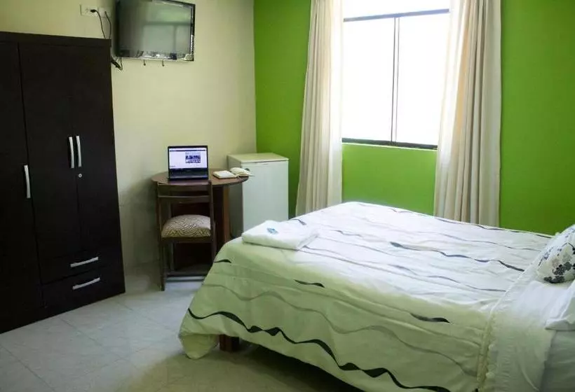 ホテル Hostal Oro Verde