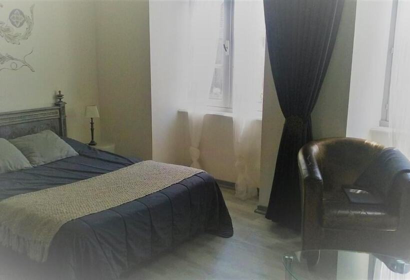 فندق Hôtel Le Saint Yves