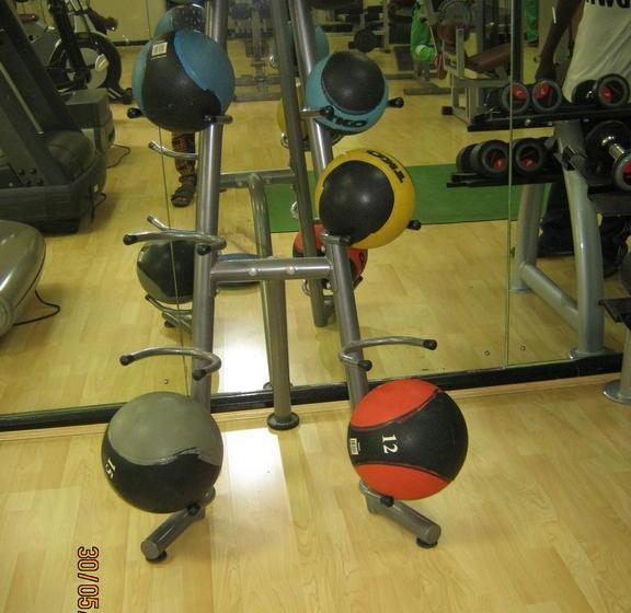 ホテル Kwesi Affum Apartments