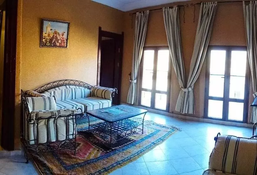 Hotelli Salama Ste Sal  Ama Sud Sarl Au