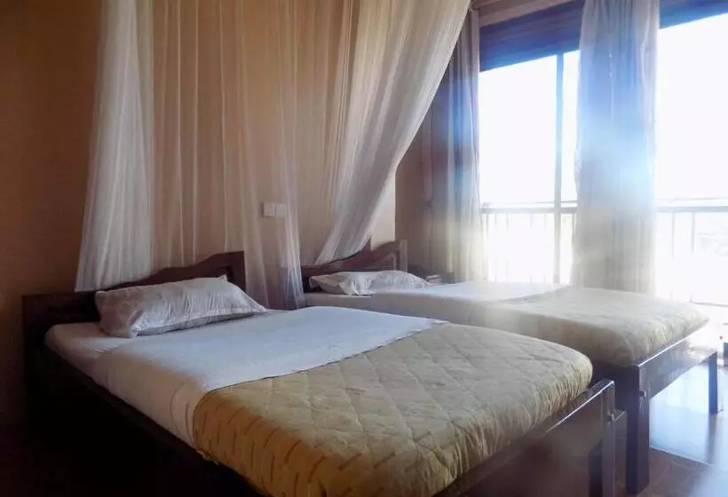 هتل Shine Sunet