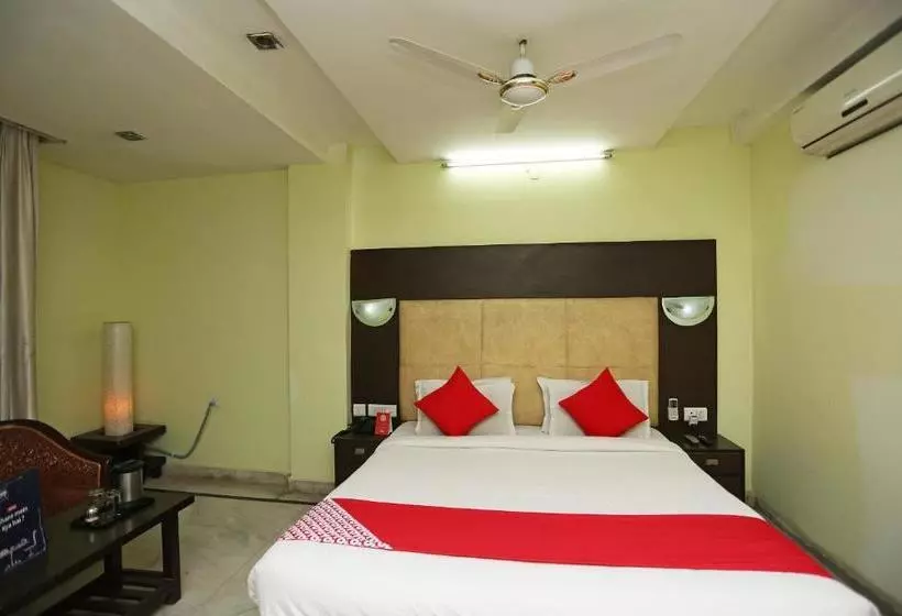 ホテル Swagat Palace