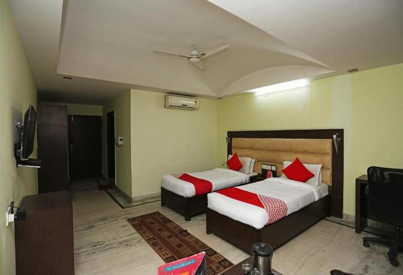 ホテル Swagat Palace