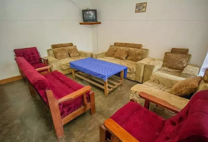 هتل Virunga Campsite And Backpackers