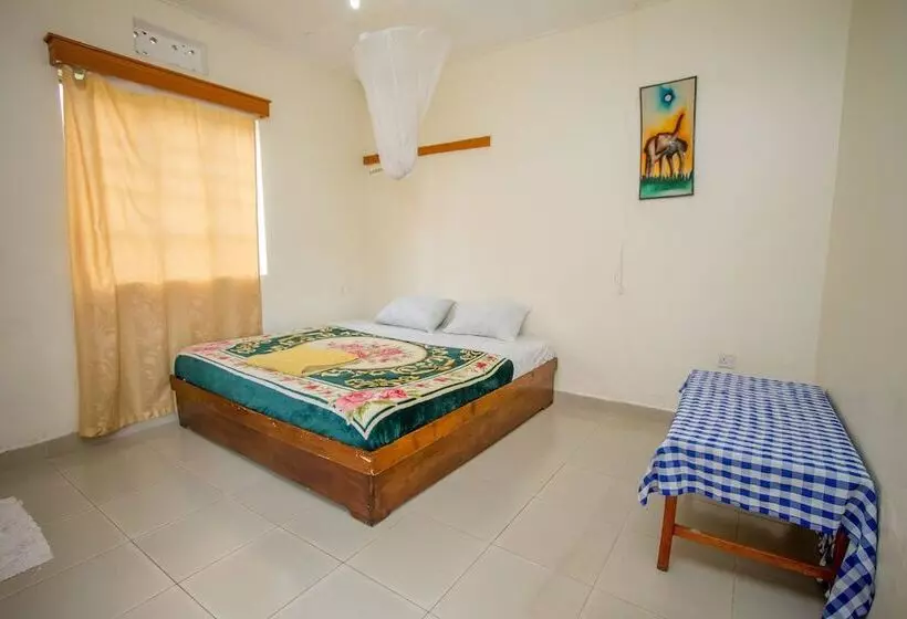 هتل Virunga Campsite And Backpackers