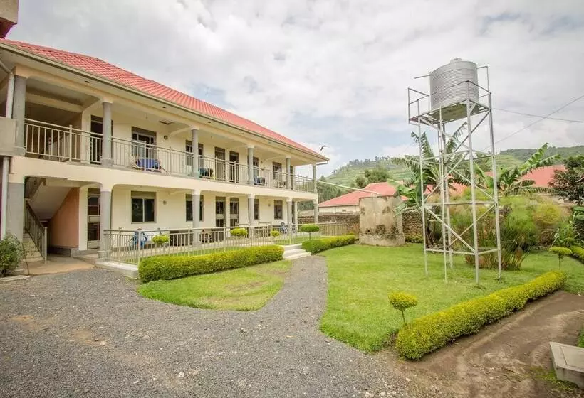 هتل Virunga Campsite And Backpackers