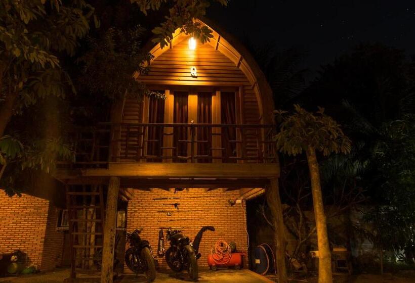 منتجع Bamboo Bungalow