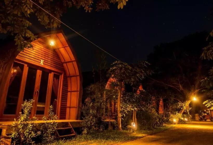 استراحتگاه Bamboo Bungalow
