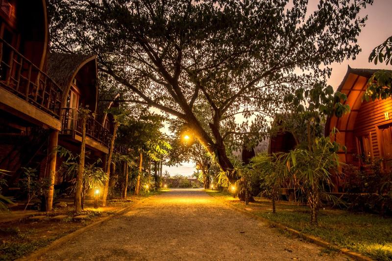 منتجع Bamboo Bungalow