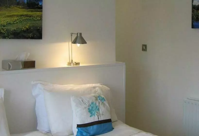 Savannah Bed And Breakfast